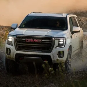 2021-GMC-Yukon-AT4-Middle-East-Exterior-002-front-three-quarters-720x480.jpg