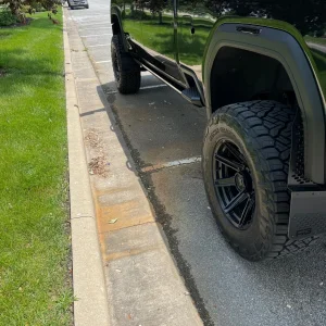 1673743924_MudFlaps.jpg.b9c9cdd69e4b58fb11daa77330643437.jpg