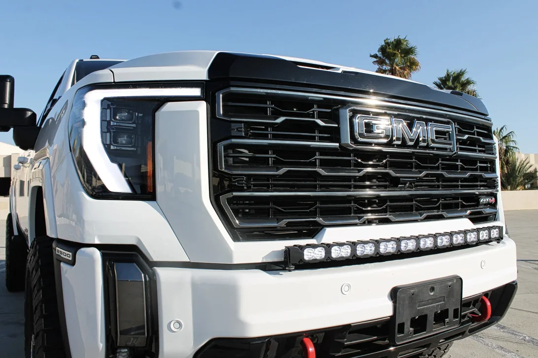2024+ GMC Sierra 2500:3500HD 40in Light Bar PRO 3.webp