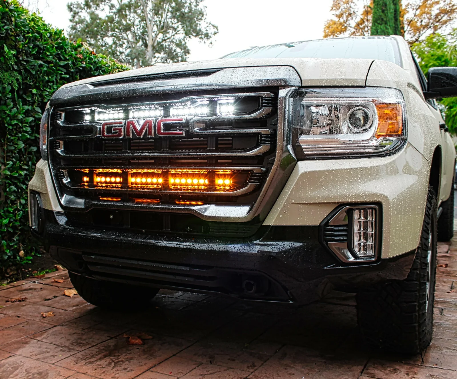 gmc-canyon-dual-30s-light-bar-install-2021-2022-front-grille-led-lights-canyon-elevation-at4-...webp