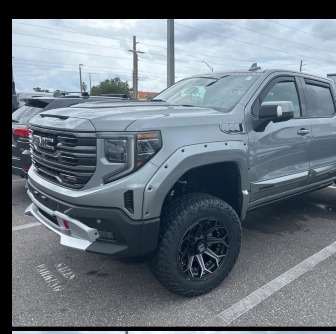 gmc-sierra-intruder-v0-4iiq00d472xf1.webp
