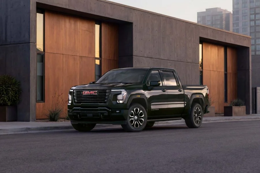 MY27_GMC_Sierra_Elevation_CA_15957.webp